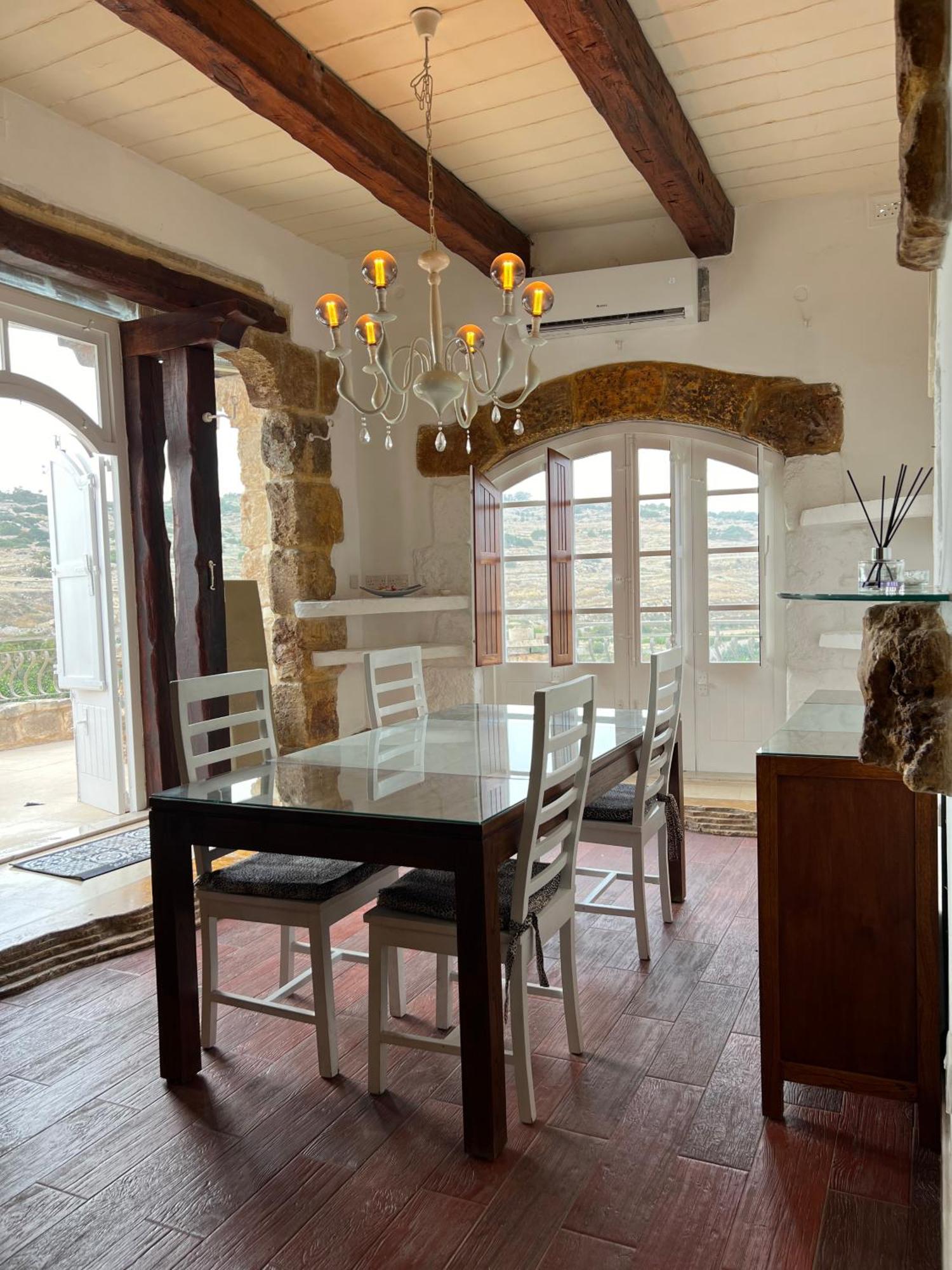 Traditional Maltese Home By Ma Properties St. Paul's Bay Exteriör bild