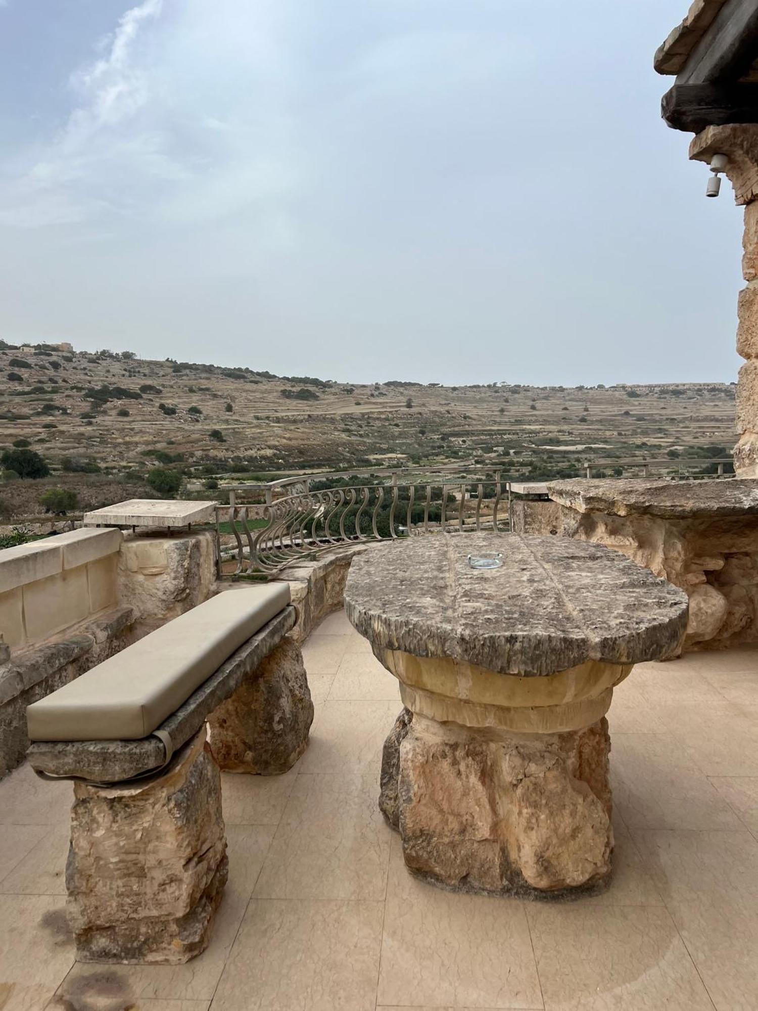 Traditional Maltese Home By Ma Properties St. Paul's Bay Exteriör bild