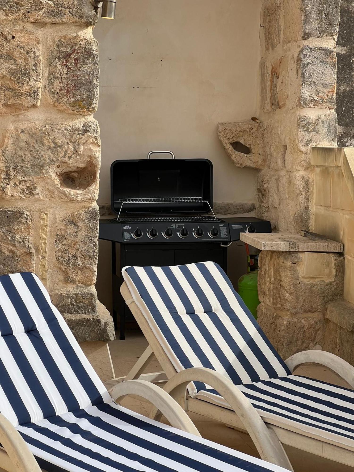 Traditional Maltese Home By Ma Properties St. Paul's Bay Exteriör bild