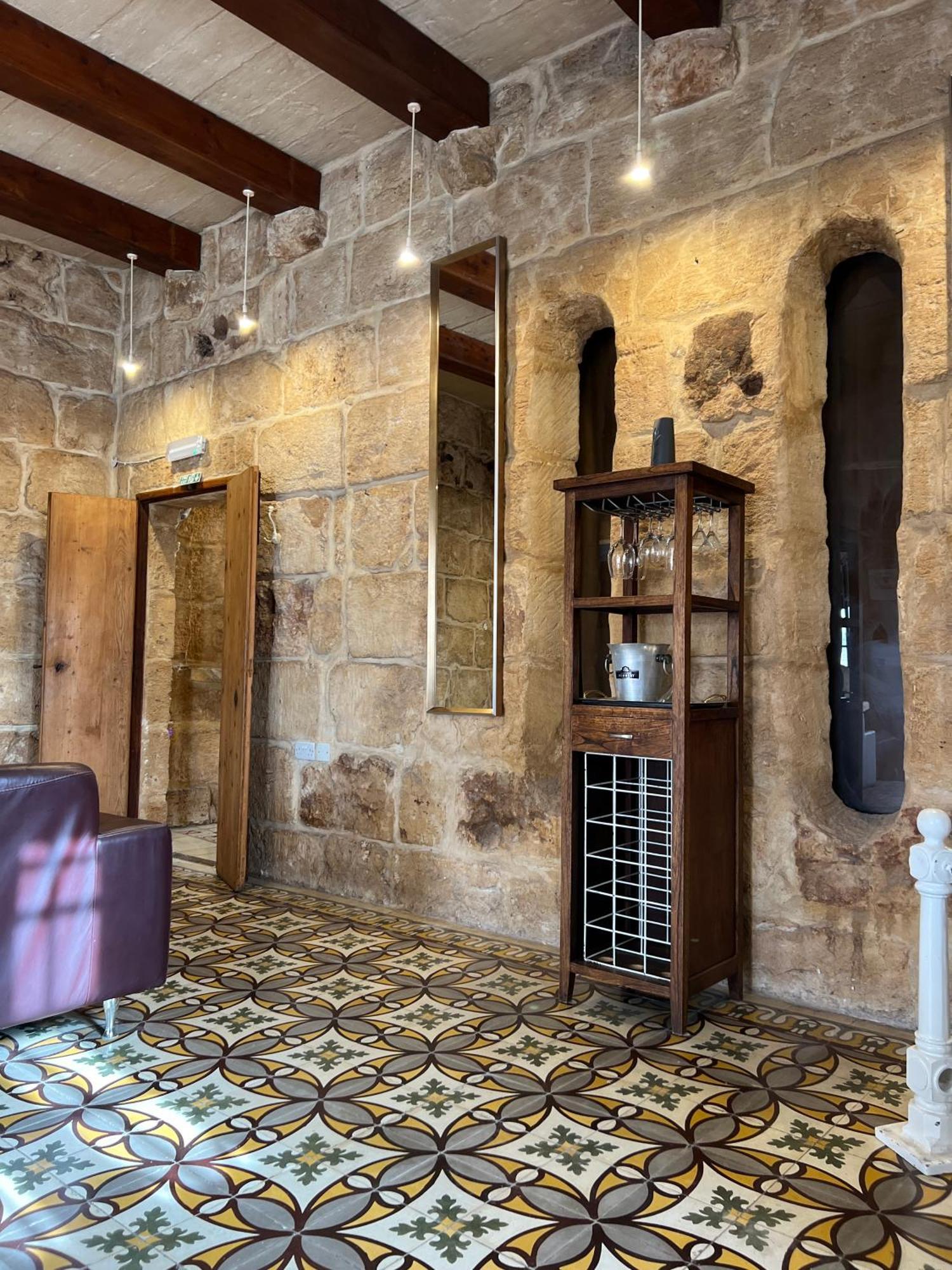 Traditional Maltese Home By Ma Properties St. Paul's Bay Exteriör bild