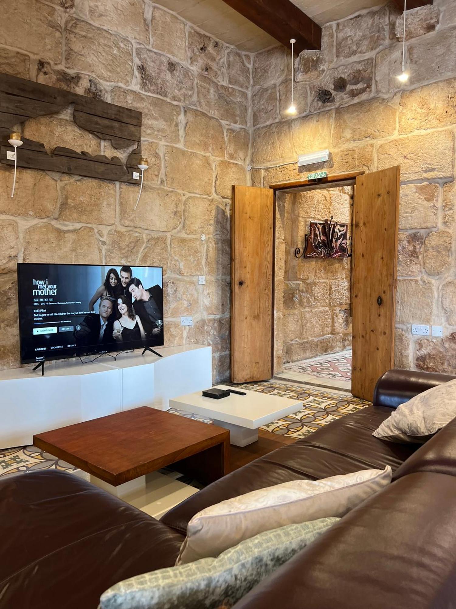 Traditional Maltese Home By Ma Properties St. Paul's Bay Exteriör bild
